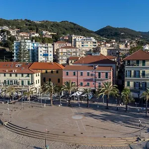 Serena Hotel